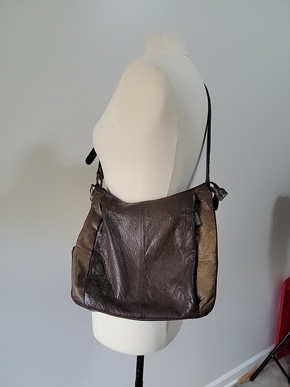 Vintage Rolfs Genuine Brown Leather Shoulder Bag Purse Tote Pocketbook